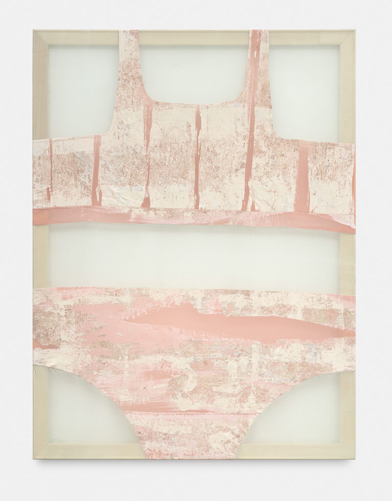 KARO KUCHAR, Pink passion party punch, 120x90cm, Wall material transferred to organza sewn with silk, 2022 ©Nicolas Brasseur