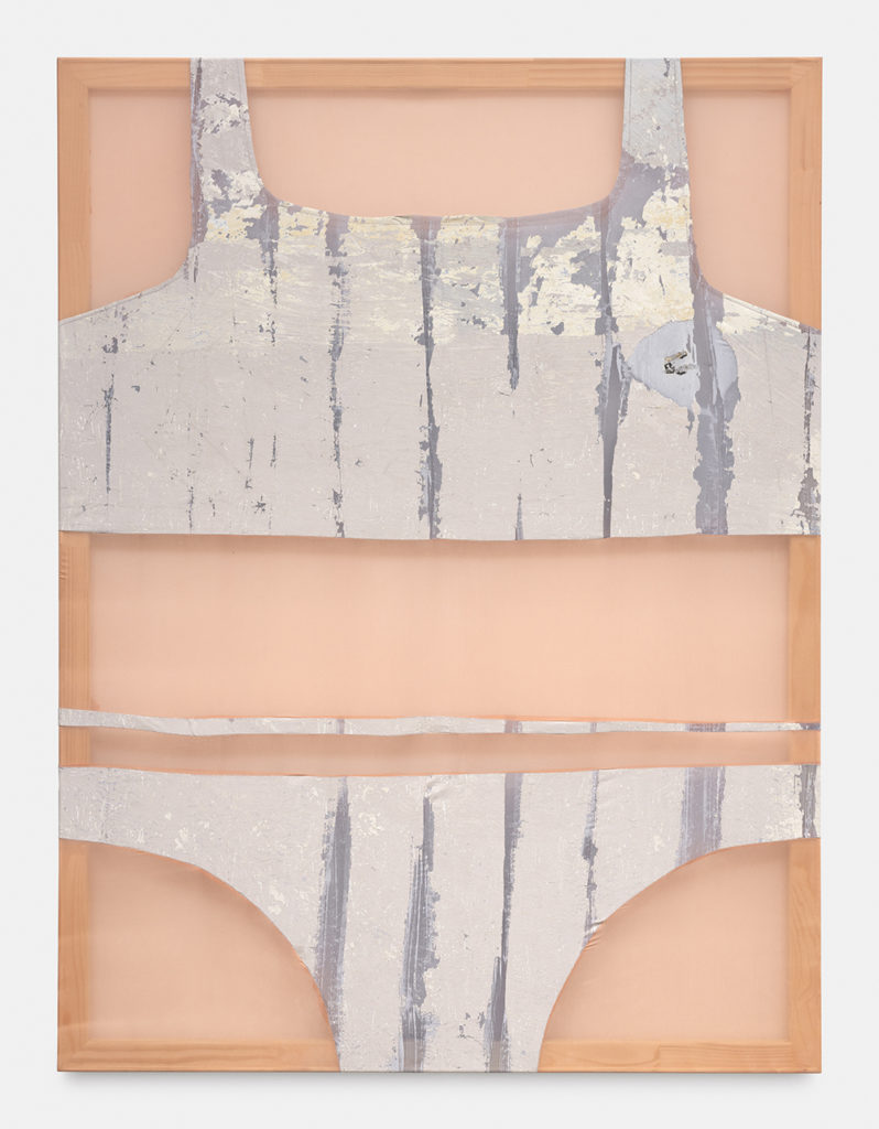 KARO KUCHAR, Sporty Lilith, 146x110cm, Wall material transferred to organza sewn with silk, 2022 ©Nicolas Brasseur