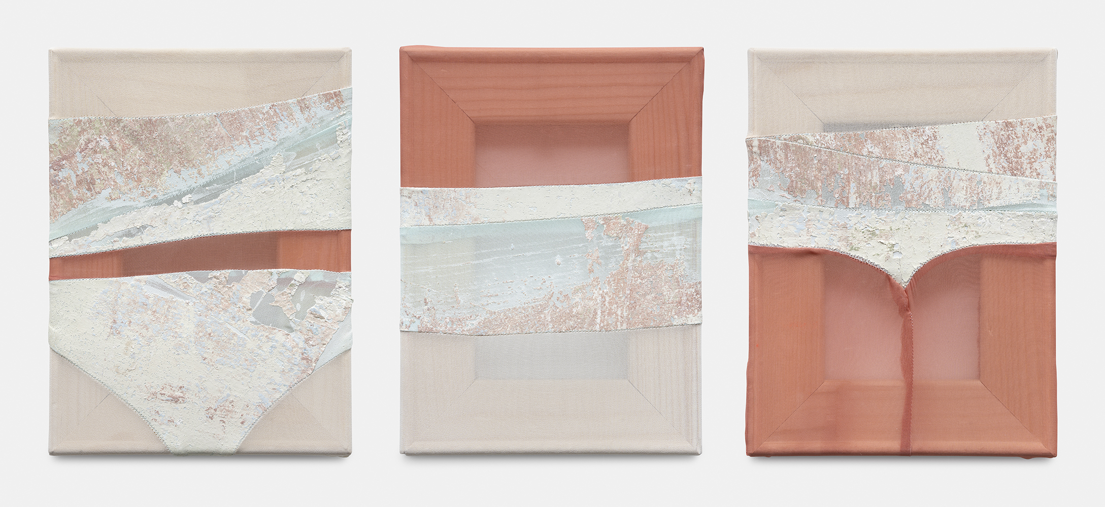 KARO KUCHAR, Left to right, En vague ∙ Red flag ∙ Burnt Bilbao, 24x18cm, Wall material transferred to organza sewn with silk, 2022 ©Nicolas Brasseur