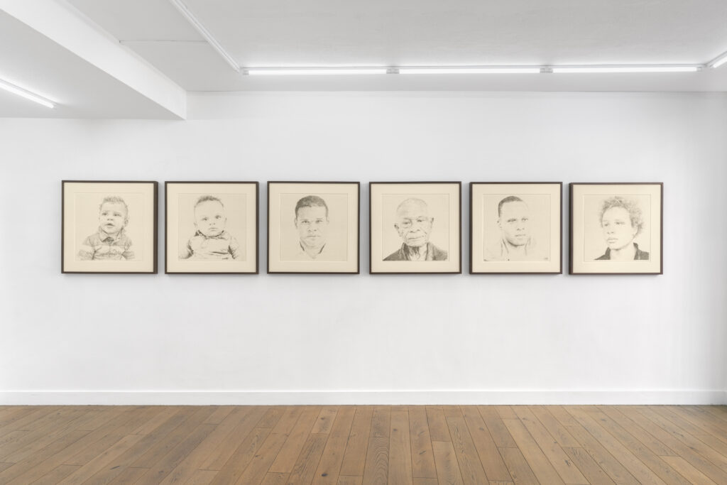Vue d'expo, Portrait of an American Family: A Selection from The Barnes Contemporary, SEPTIEME Paris, 2025, Copyright Nicolas Brasseur